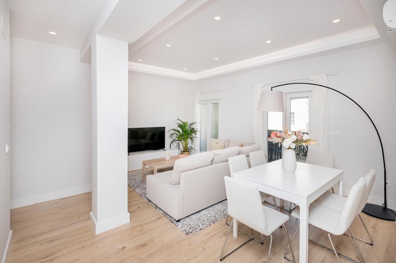 Eugenio City Center Apartment Malaga Bagian luar foto
