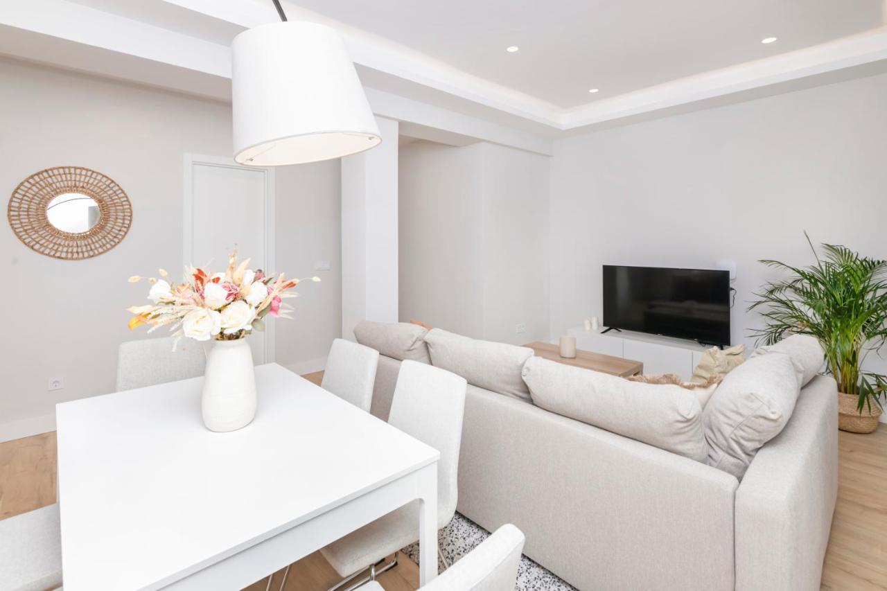 Eugenio City Center Apartment Malaga Bagian luar foto